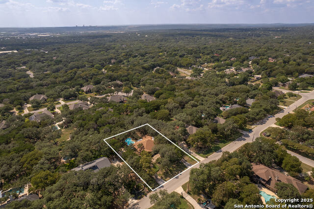 Listing photo id 46 for 20117 Hoya Lane