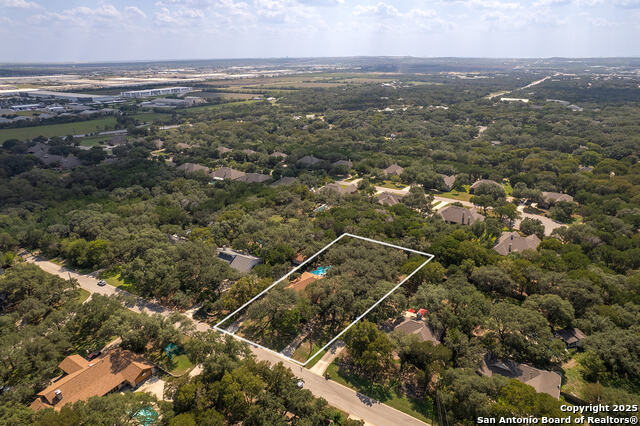 Listing photo id 47 for 20117 Hoya Lane