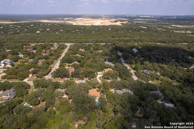 Listing photo id 49 for 20117 Hoya Lane