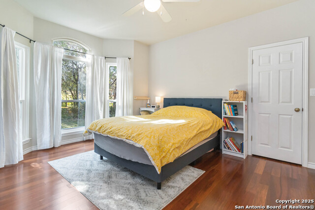 Image 17 of 48 For 21927 Park View