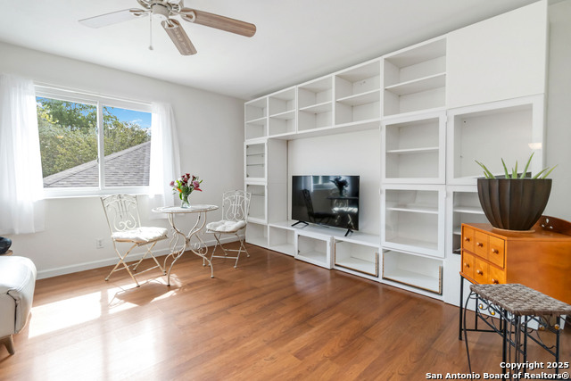 Image 40 of 48 For 21927 Park View