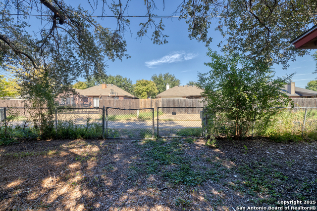 Image 26 of 34 For 622 Dorothy Jo