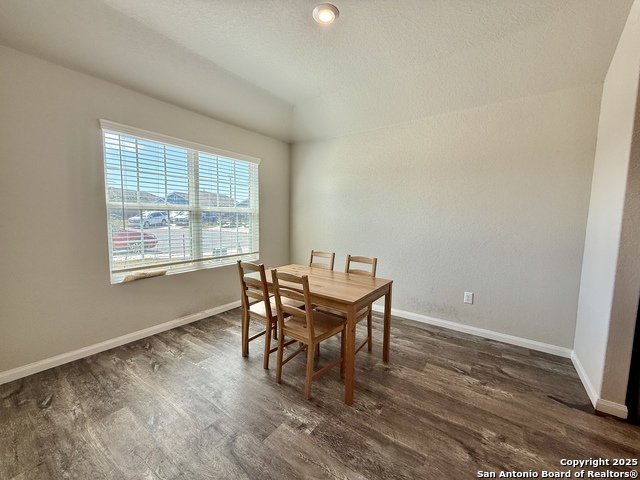 Image 10 of 20 For 807 Blue Landing