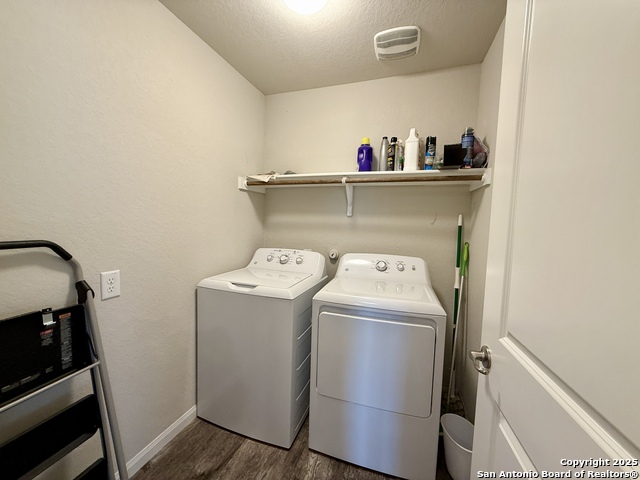 Image 16 of 20 For 807 Blue Landing