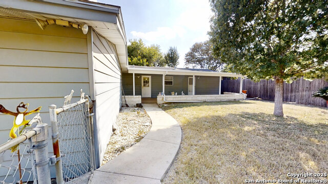 Image 38 of 48 For 459 Harcourt