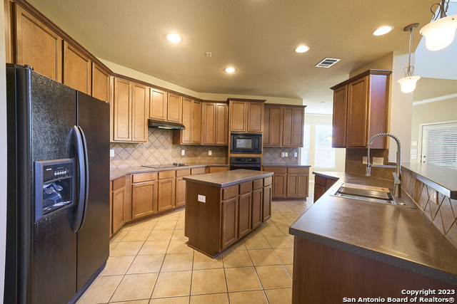 Image 12 of 40 For 9402 Mariposa