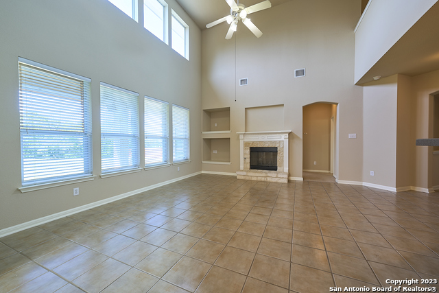 Image 14 of 40 For 9402 Mariposa