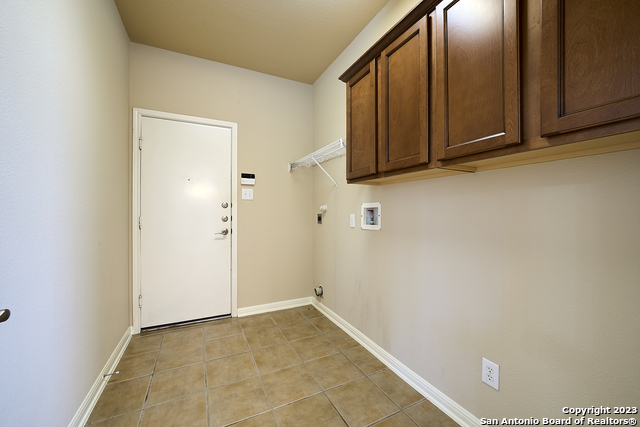 Image 17 of 40 For 9402 Mariposa