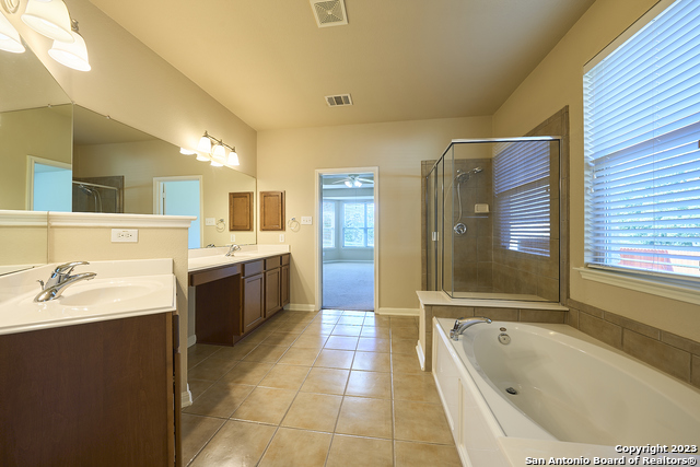 Image 23 of 40 For 9402 Mariposa