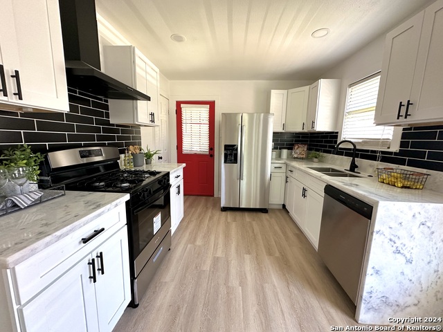 Image 15 of 40 For 122 Finch  