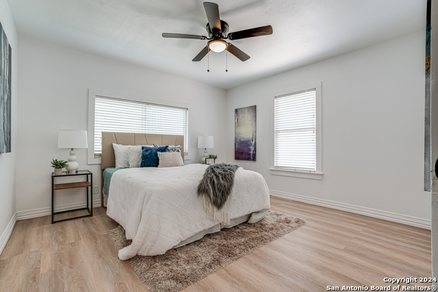 Image 20 of 40 For 122 Finch  