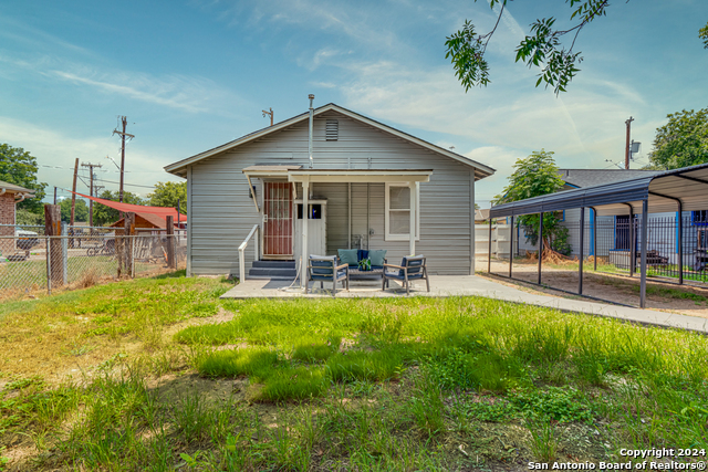 Image 26 of 40 For 122 Finch  