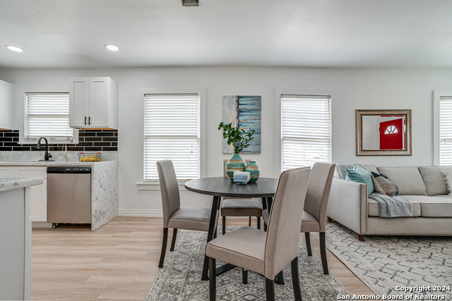 Image 6 of 40 For 122 Finch  