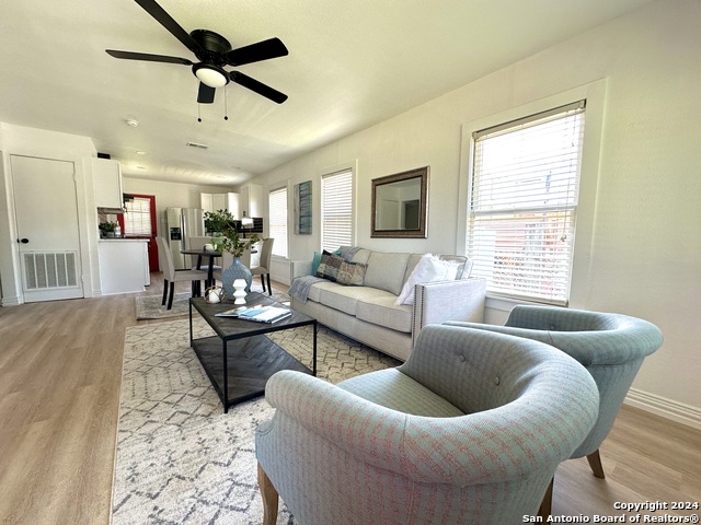 Image 8 of 40 For 122 Finch  