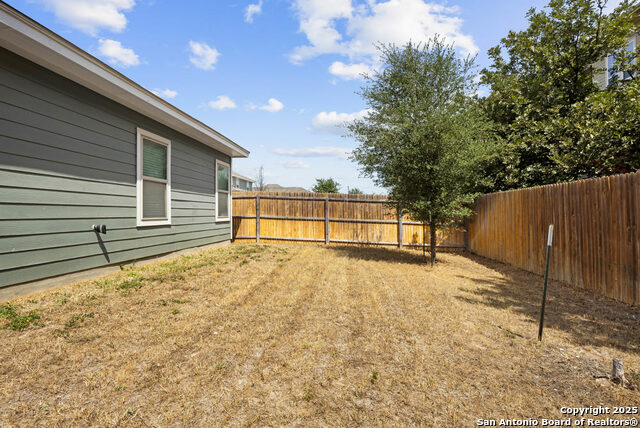 Listing photo id 24 for 9938 Rancho Real