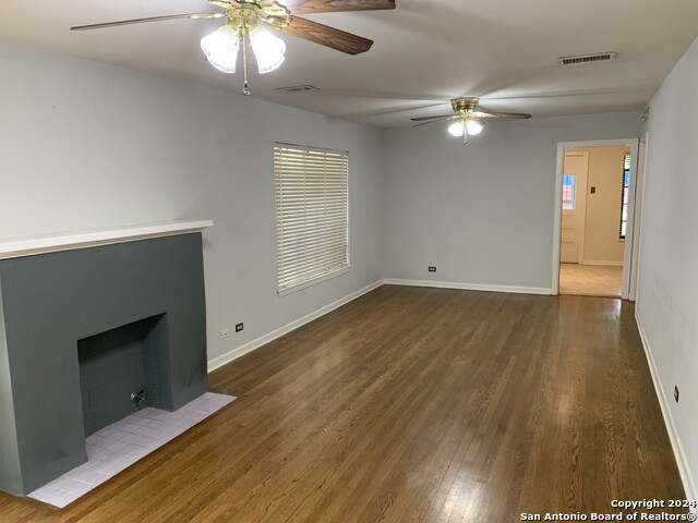 Listing photo id 2 for 287 Thorain