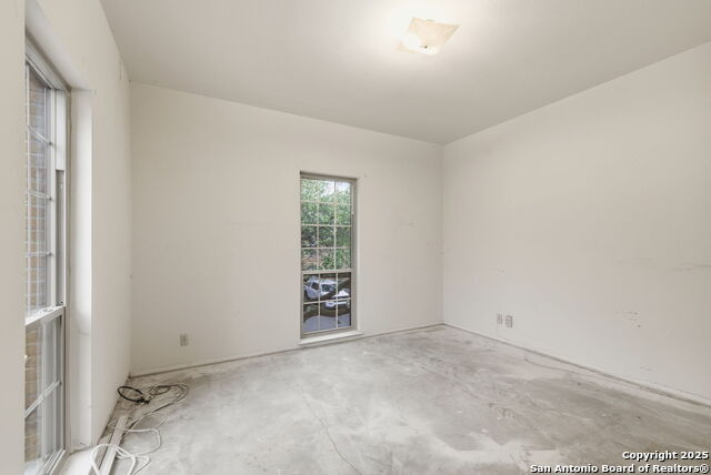 Image 18 of 34 For 7707 Broadway  3