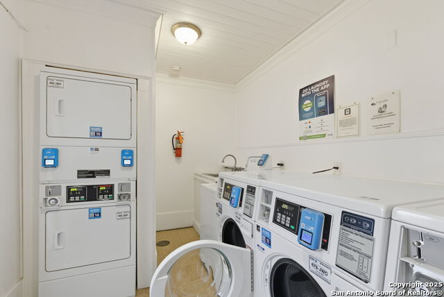 Image 25 of 34 For 7707 Broadway  3