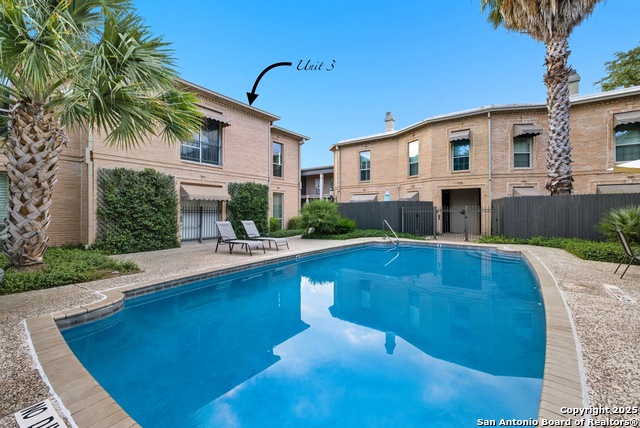 Image 26 of 34 For 7707 Broadway  3