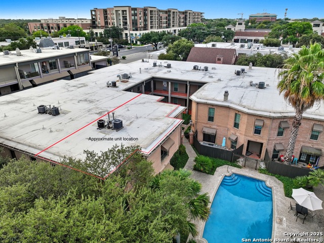 Image 28 of 34 For 7707 Broadway  3