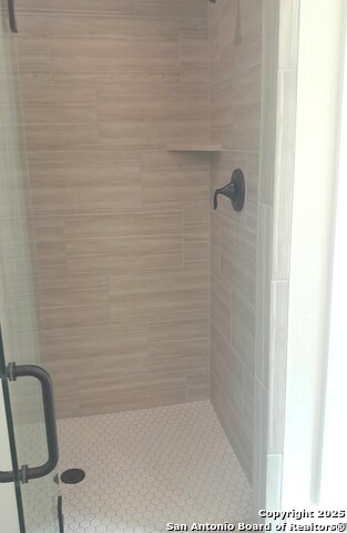 Listing photo id 12 for 1140 Yaupon  