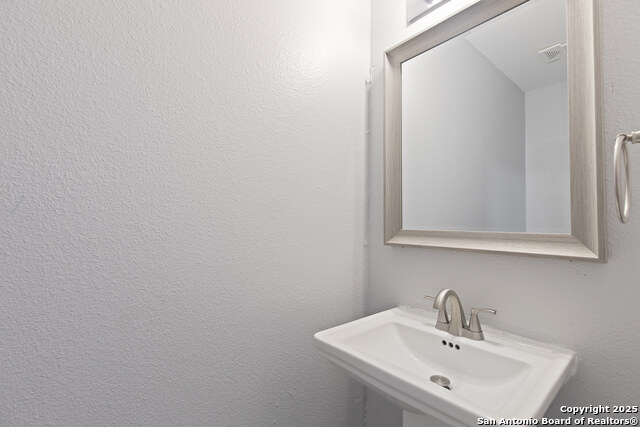 Image 13 of 34 For 1 Dunthorte