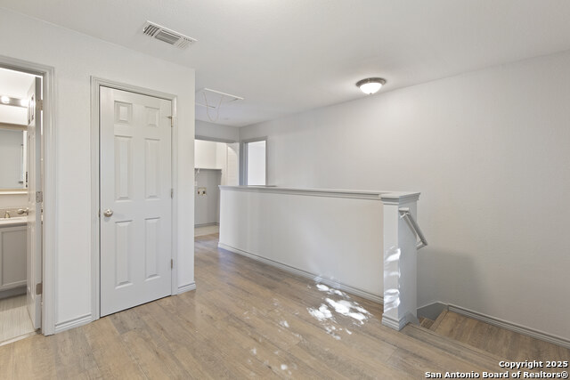 Image 15 of 34 For 1 Dunthorte