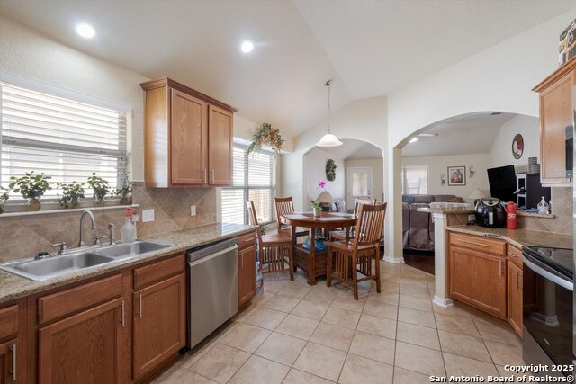 Image 15 of 30 For 4006 Giverny Ct