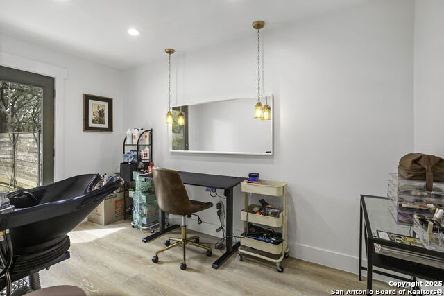 Image 11 of 25 For 8810 Shoshoni