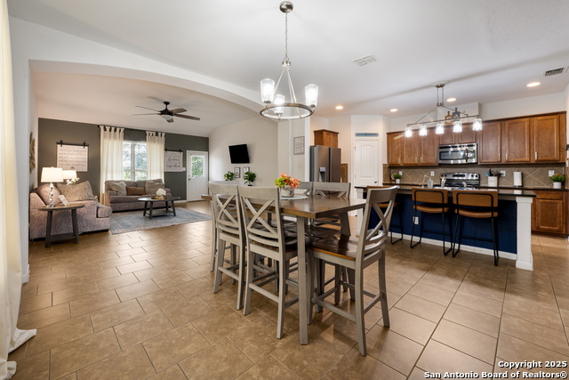 Image 10 of 33 For 1802 Gray Fox Creek