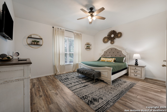 Image 13 of 33 For 1802 Gray Fox Creek