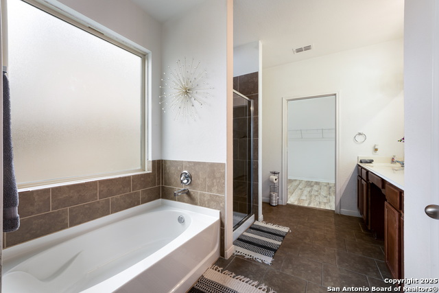 Image 15 of 33 For 1802 Gray Fox Creek