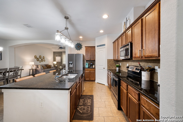 Image 5 of 33 For 1802 Gray Fox Creek