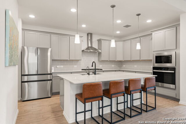 Listing photo id 13 for 204 White Barn