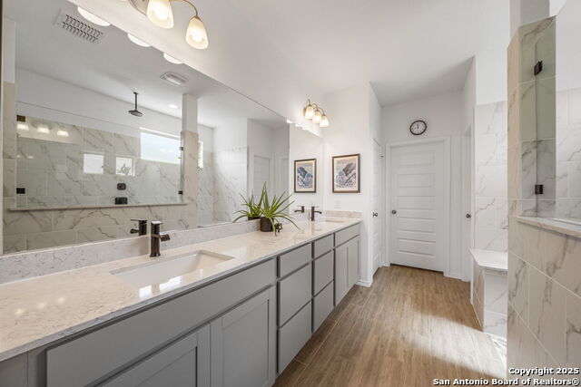 Listing photo id 19 for 204 White Barn
