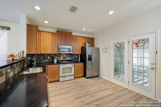 Image 15 of 28 For 2606 Silverton Wind