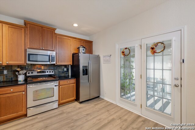 Image 18 of 28 For 2606 Silverton Wind