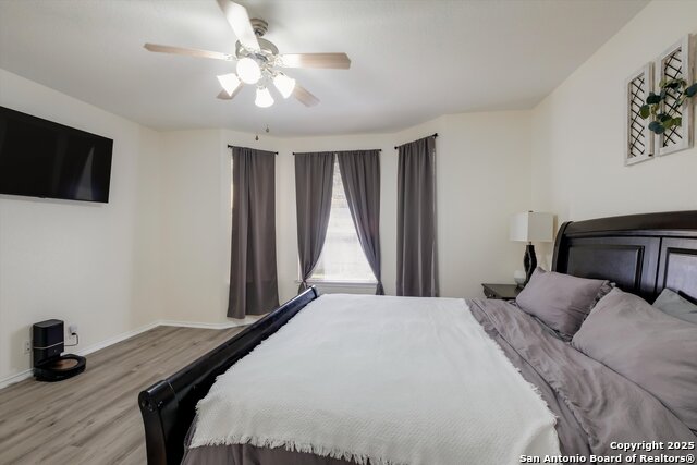 Image 20 of 28 For 2606 Silverton Wind