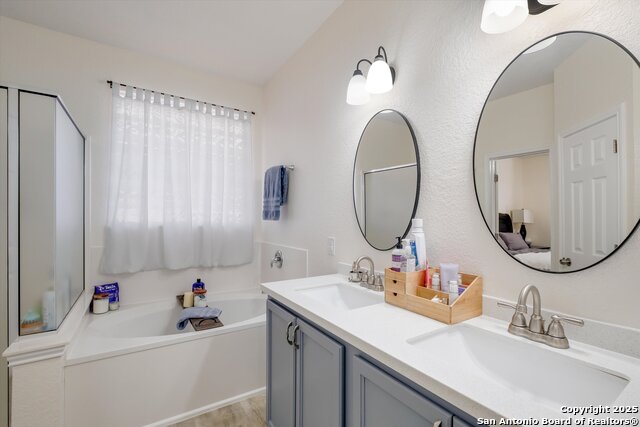 Image 23 of 28 For 2606 Silverton Wind