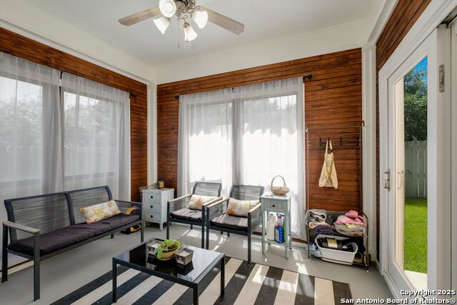 Image 25 of 28 For 2606 Silverton Wind