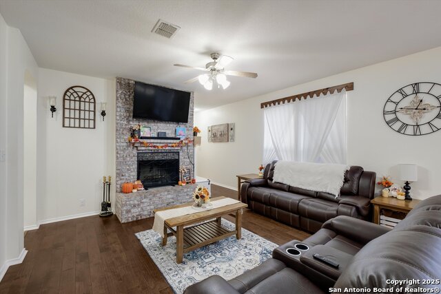 Image 5 of 28 For 2606 Silverton Wind