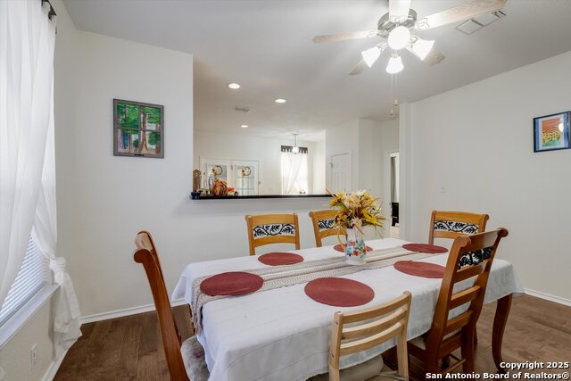 Image 7 of 28 For 2606 Silverton Wind