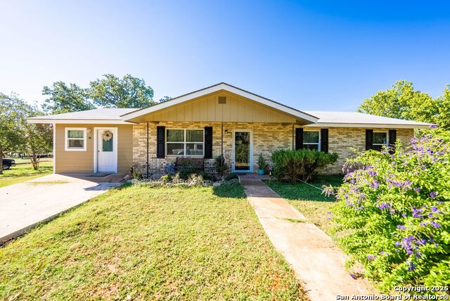 Details for 461 Shortys Ln, Fredericksburg, TX 78624