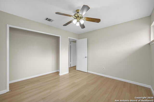 Listing photo id 20 for 9203 Ridge Grove