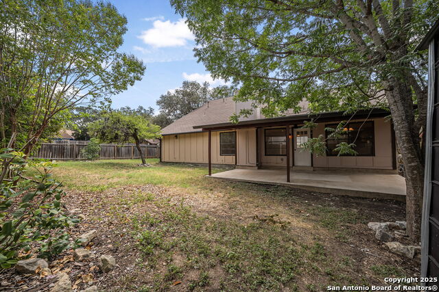 Listing photo id 26 for 9203 Ridge Grove