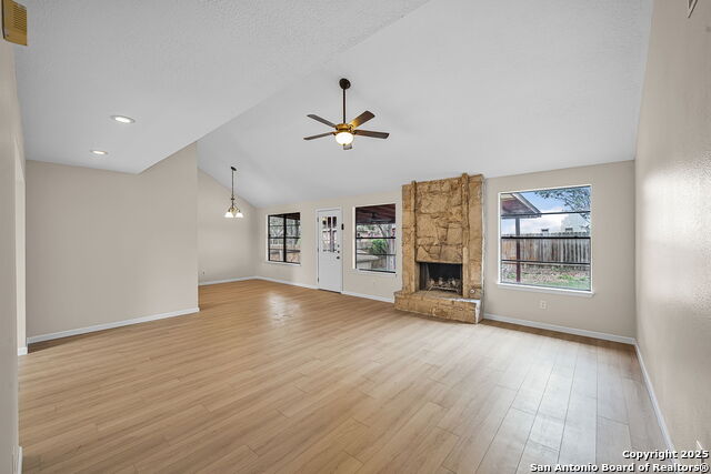 Listing photo id 1 for 9203 Ridge Grove