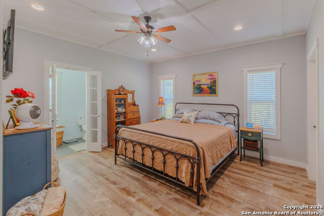 Image 19 of 62 For 872 Oak Drive