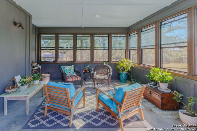 Image 32 of 62 For 872 Oak Drive