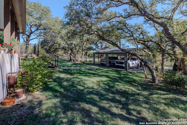 Image 36 of 62 For 872 Oak Drive