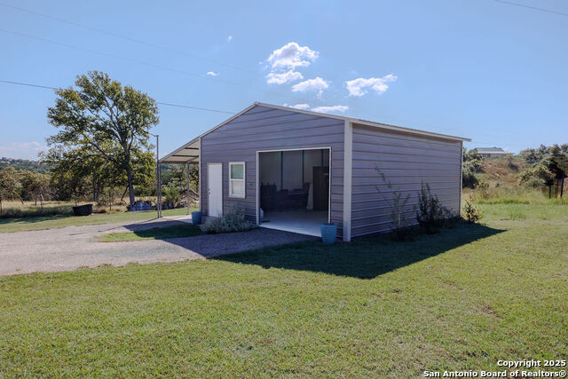 Image 43 of 62 For 872 Oak Drive